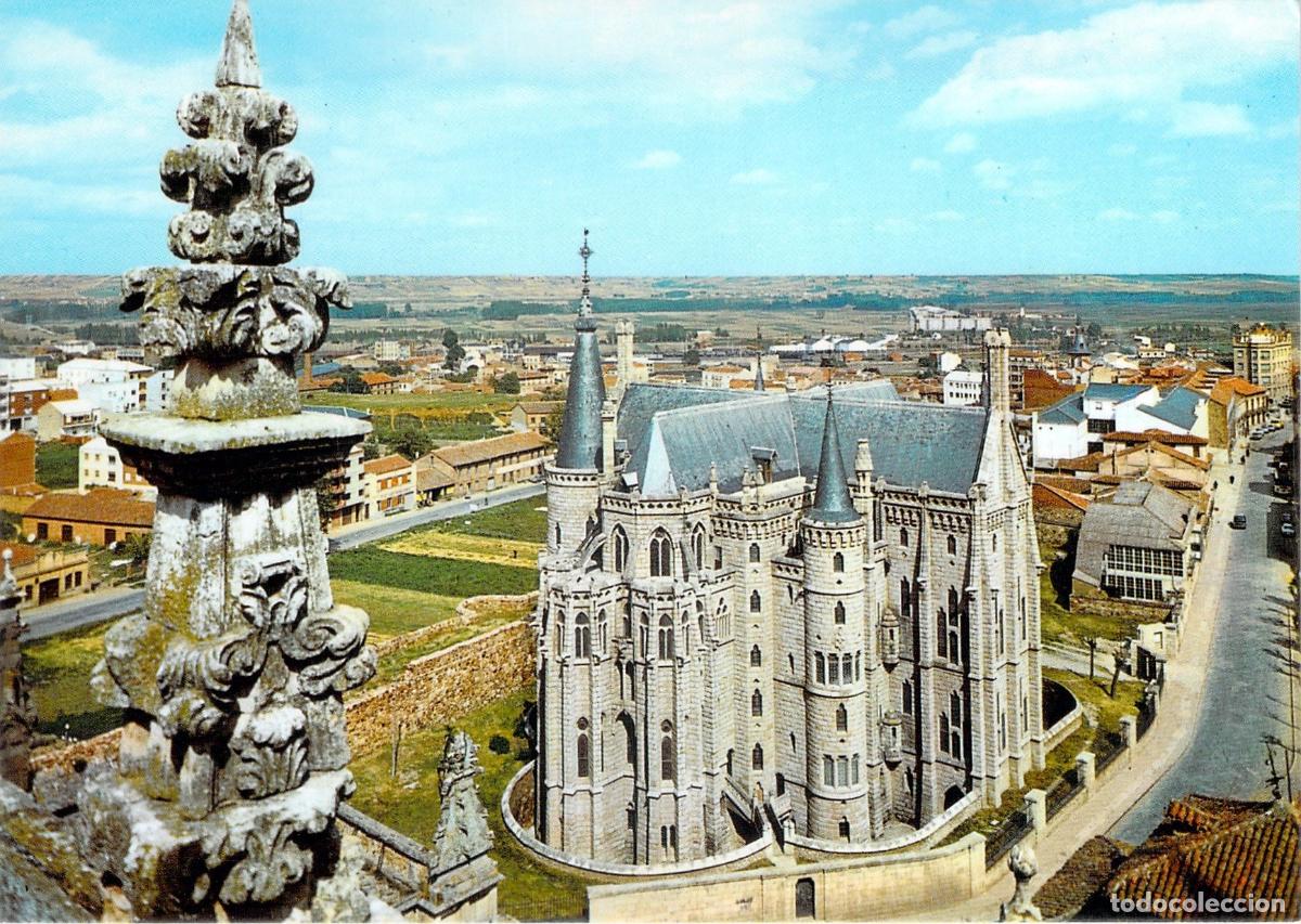 Postales: Postal de Astorga: Palacio Episcopal y vista parcial