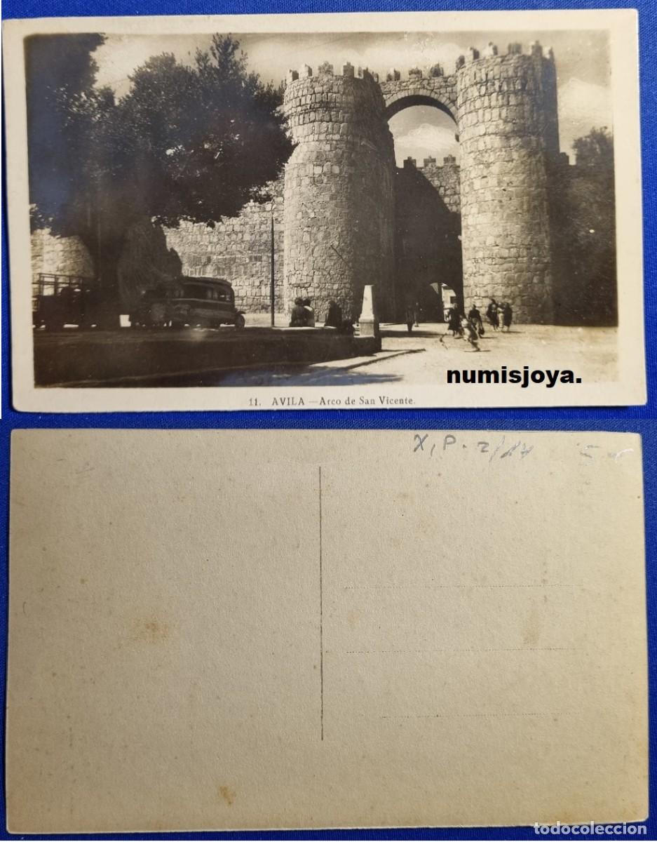 Postales: Postal de AVILA (Espa&ntilde;a) a&ntilde;o 1950. 11 Arco de San Vicente. HELIOTIPIA ARTISTICA.