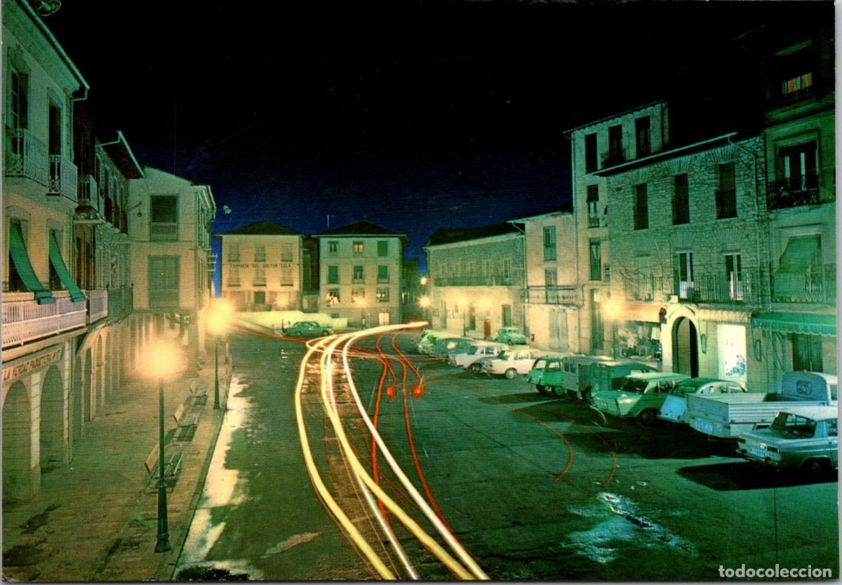 Postales: Villafranca del Bierzo (Le&oacute;n) - Plaza del General&iacute;simo -Ex. Cela n&ordm; 2 - 147x102mm -Nocturna- In&eacute;dita