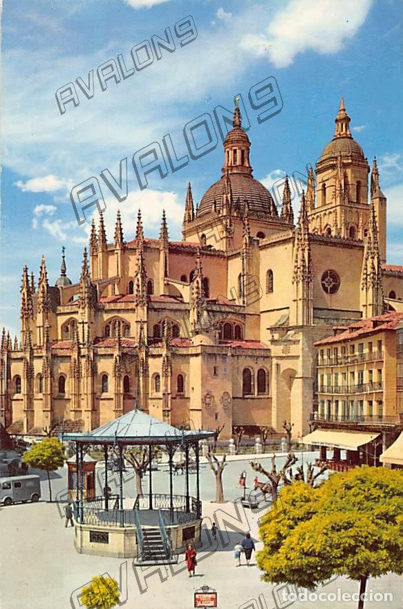 Postales: Catedral y Plaza General Franco (Segovia) - A&ntilde;os 60 - Sin Circular
