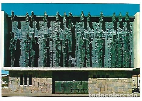 Postales: &rdquo; FACHADA DE LOS APOSTOLES &rdquo;, SANTUARIO DE LA VIRGEN DEL CAMINO - LEON