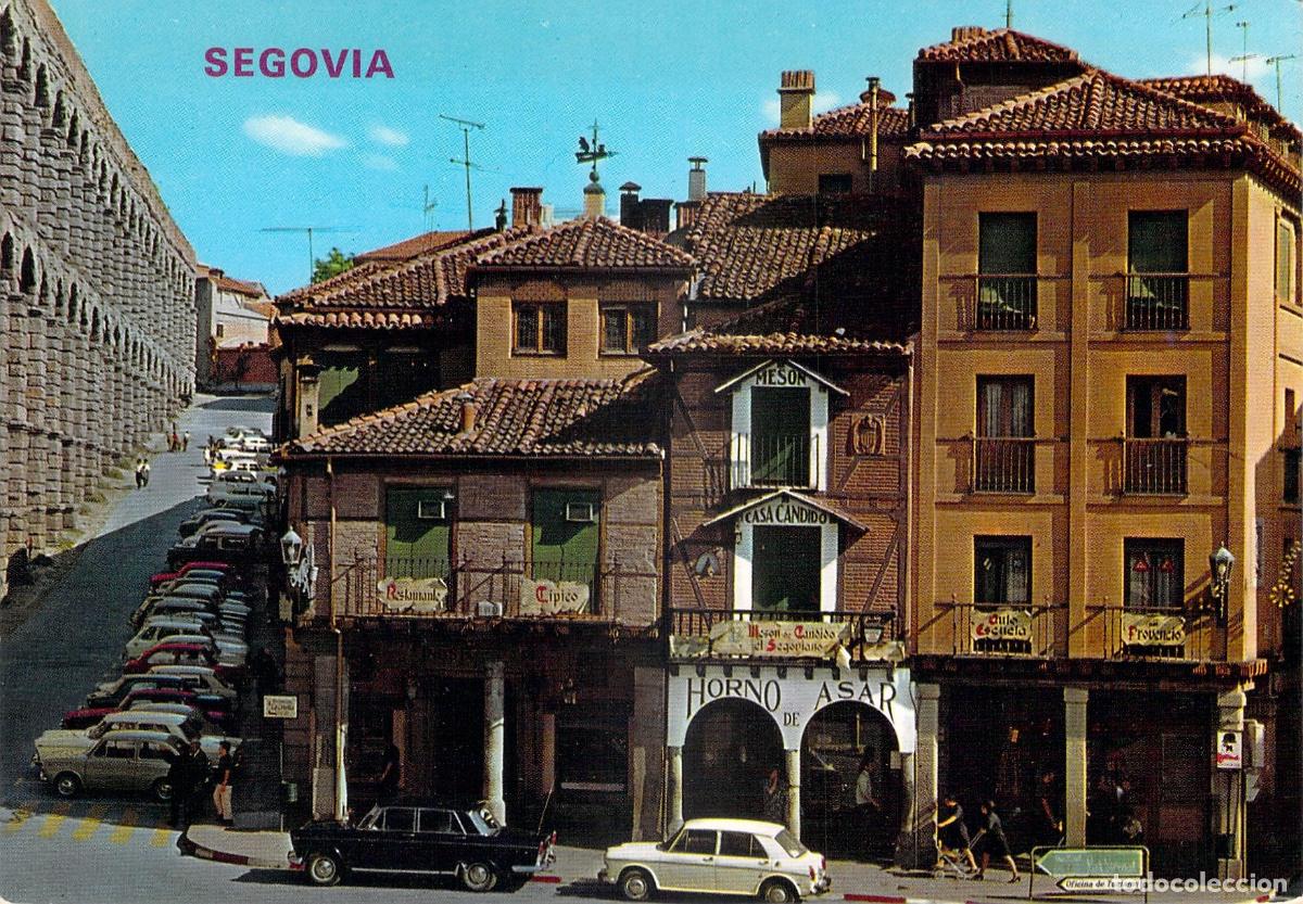 Postales: Postal de Segovia, Mes&oacute;n de C&aacute;ndido junto al Acueducto