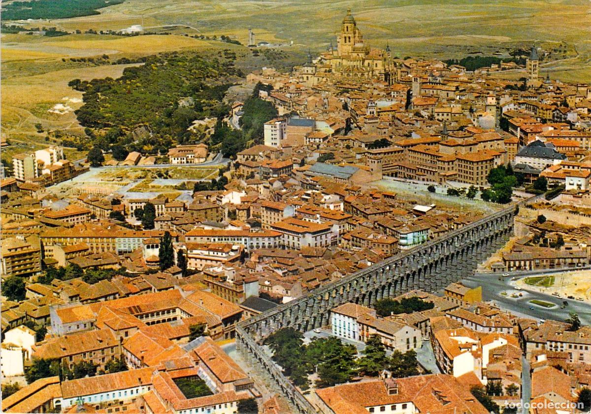 Postales: Postal de Segovia con vista a&eacute;rea del Acueducto