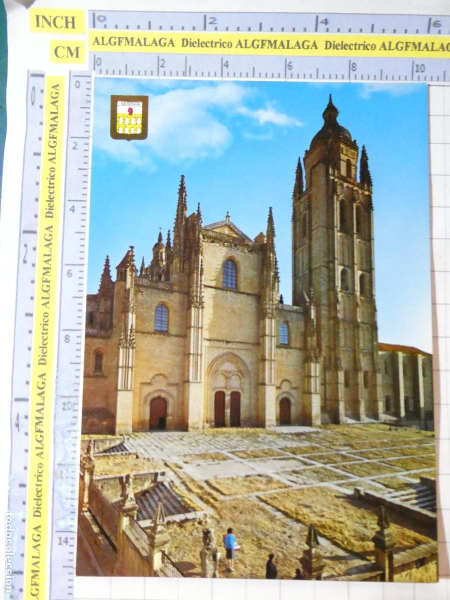 Postales: POSTAL DE SEGOVIA. A&Ntilde;O 1972. FACHADA POSTERIOR DE LA CATEDRAL. 8 ESCUDO ORO. 2807
