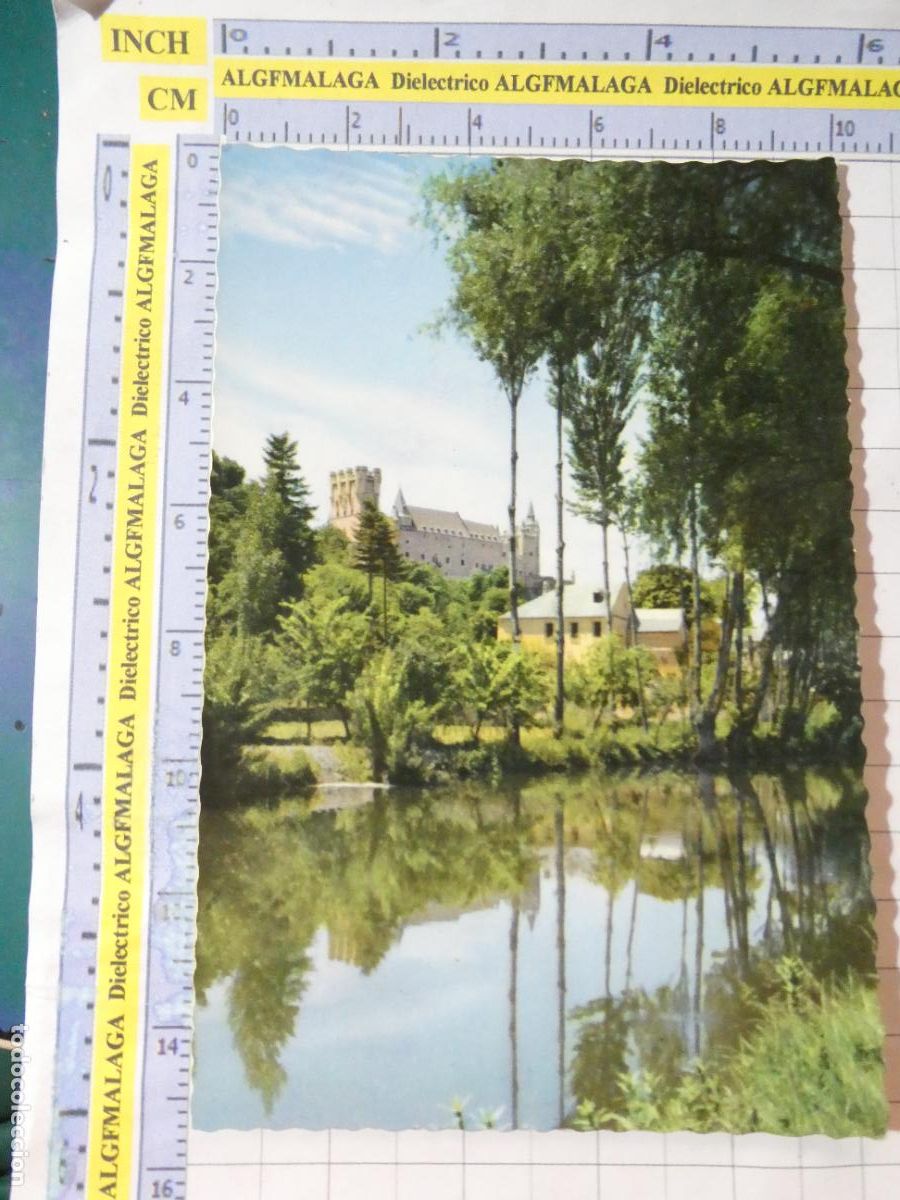 Postales: POSTAL DE SEGOVIA. A&Ntilde;O 1961. EL ALC&Aacute;ZAR REFLEJADO EN EL R&Iacute;O ERESMA 510 GARRABELLA. 2824