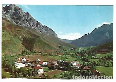 Postales: VALLE DE VALDEON, POSADA, AL FONDO TORES DE ARISTAS.- LEON