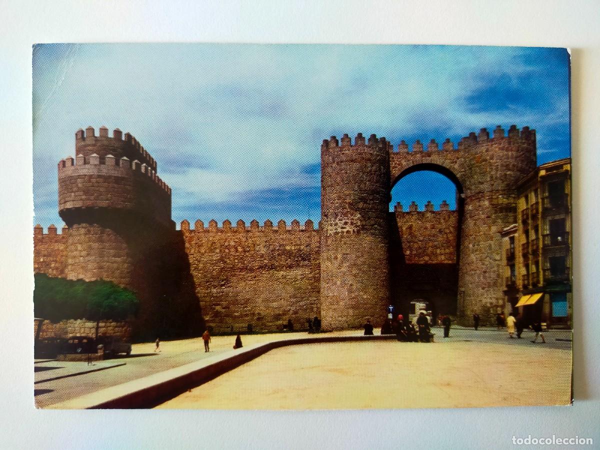 Postales: Postal AVILA: Murallas. Entrada por la Puerta de Santa Teresa - Edic. Manipel.