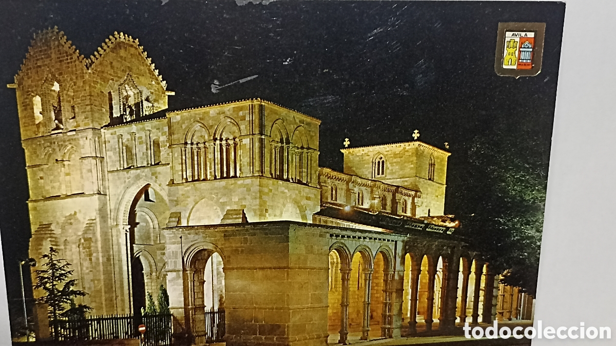 Postales: &Aacute;guila bas&iacute;lica de San Vicente nocturna