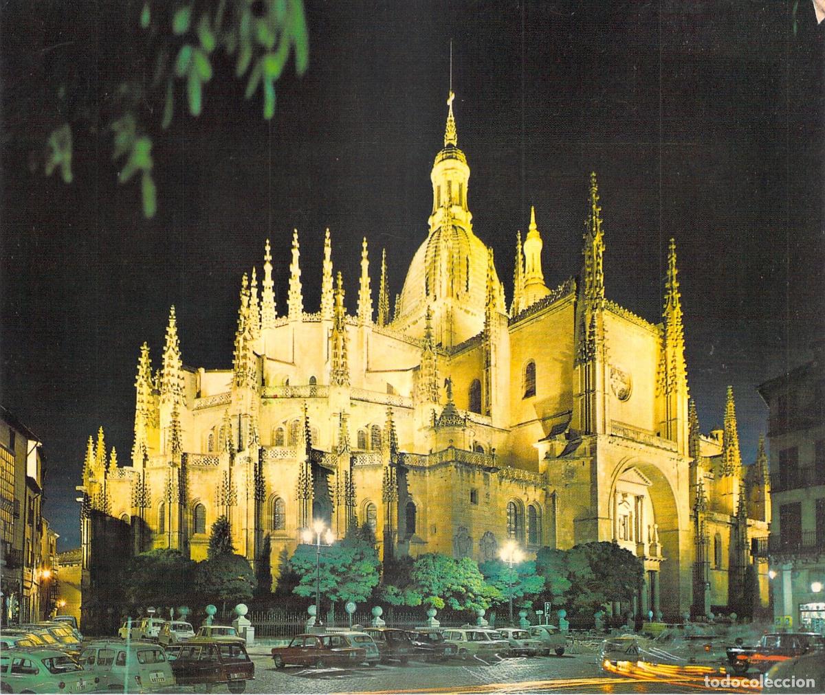 Postales: Postal de la Catedral de Segovia iluminada de noche