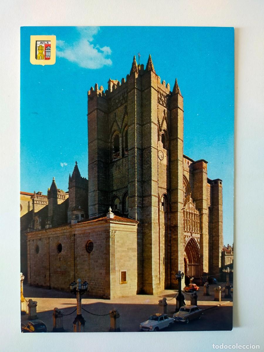 Postales: Postal AVILA: Catedral - Edic. Dom&iacute;nguez - FISA. Escudo de Oro.