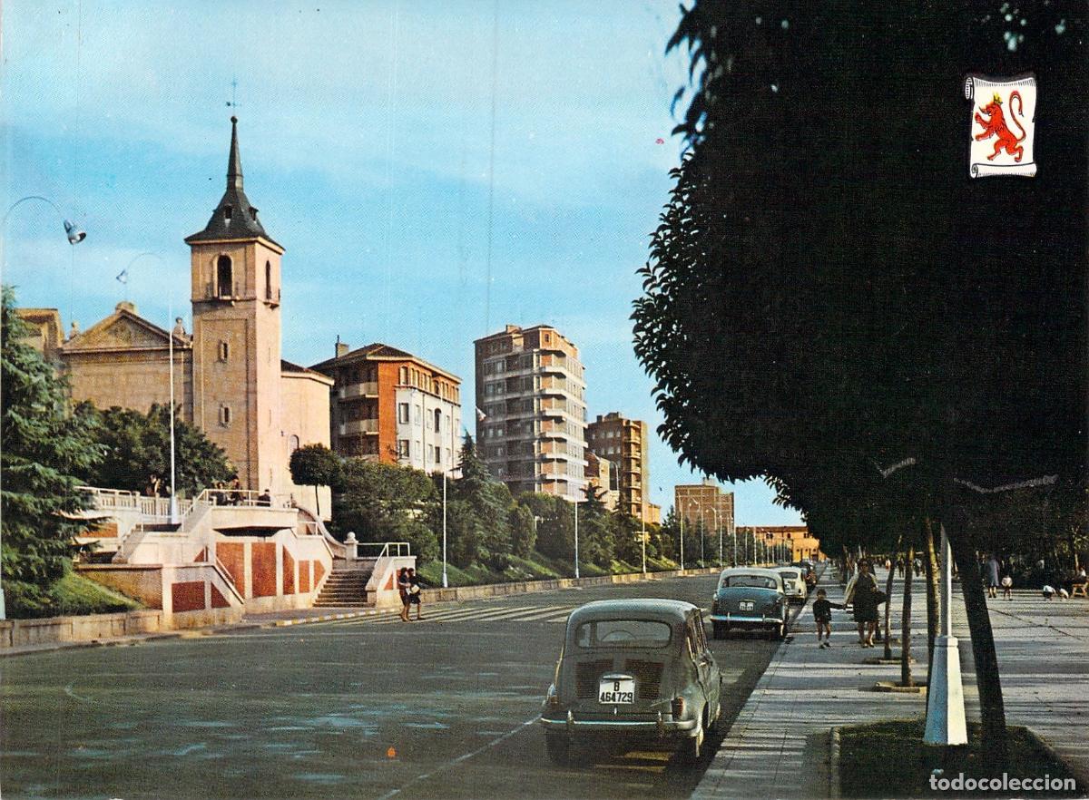 Postales: Postal de Le&oacute;n: Paseo de Capalaguinda con coches cl&aacute;sicos