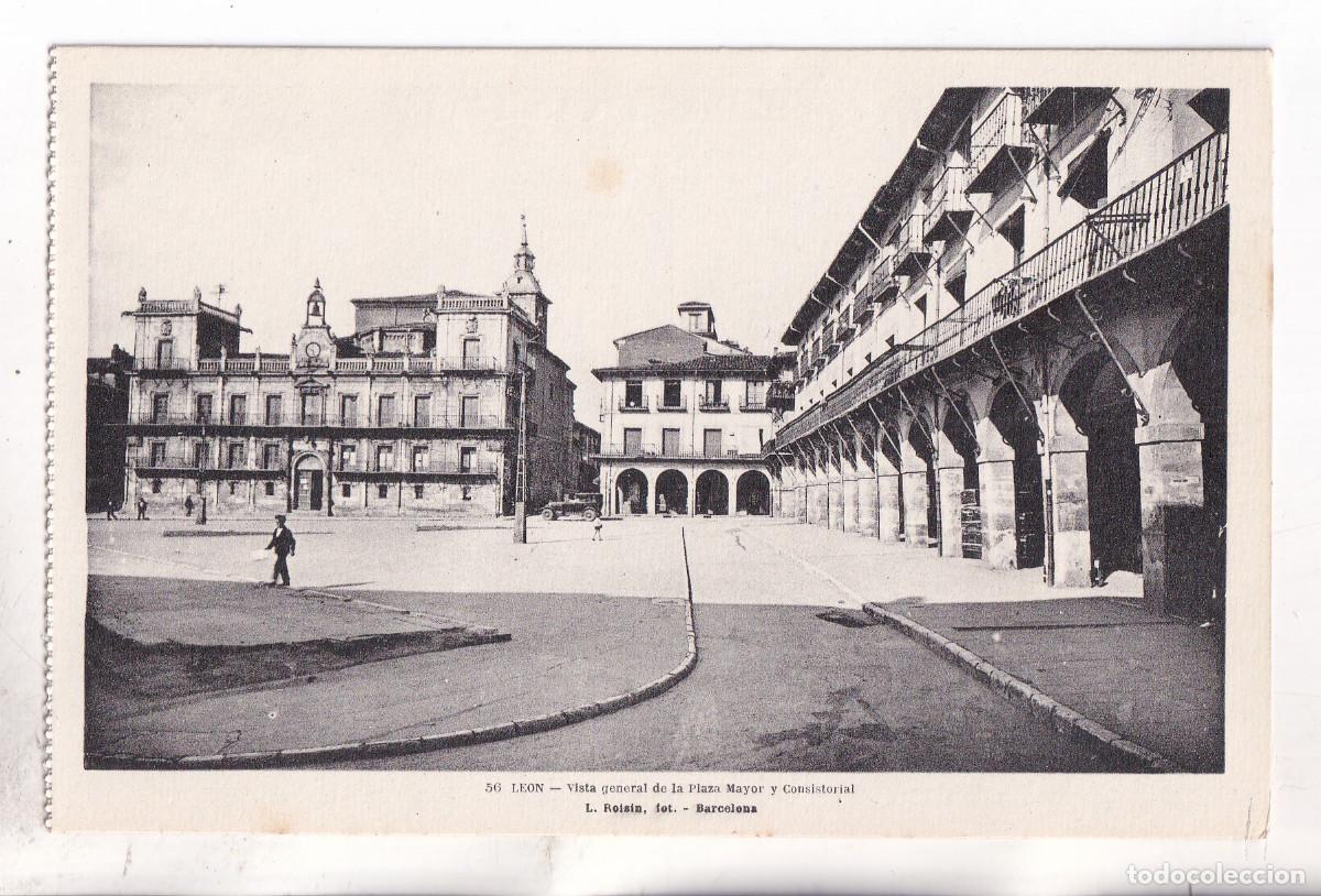 Postales: POSTAL. 56. LE&Oacute;N. VISTA GENERAL DE LA PLAZA MAYOR Y CONSISTORIAL