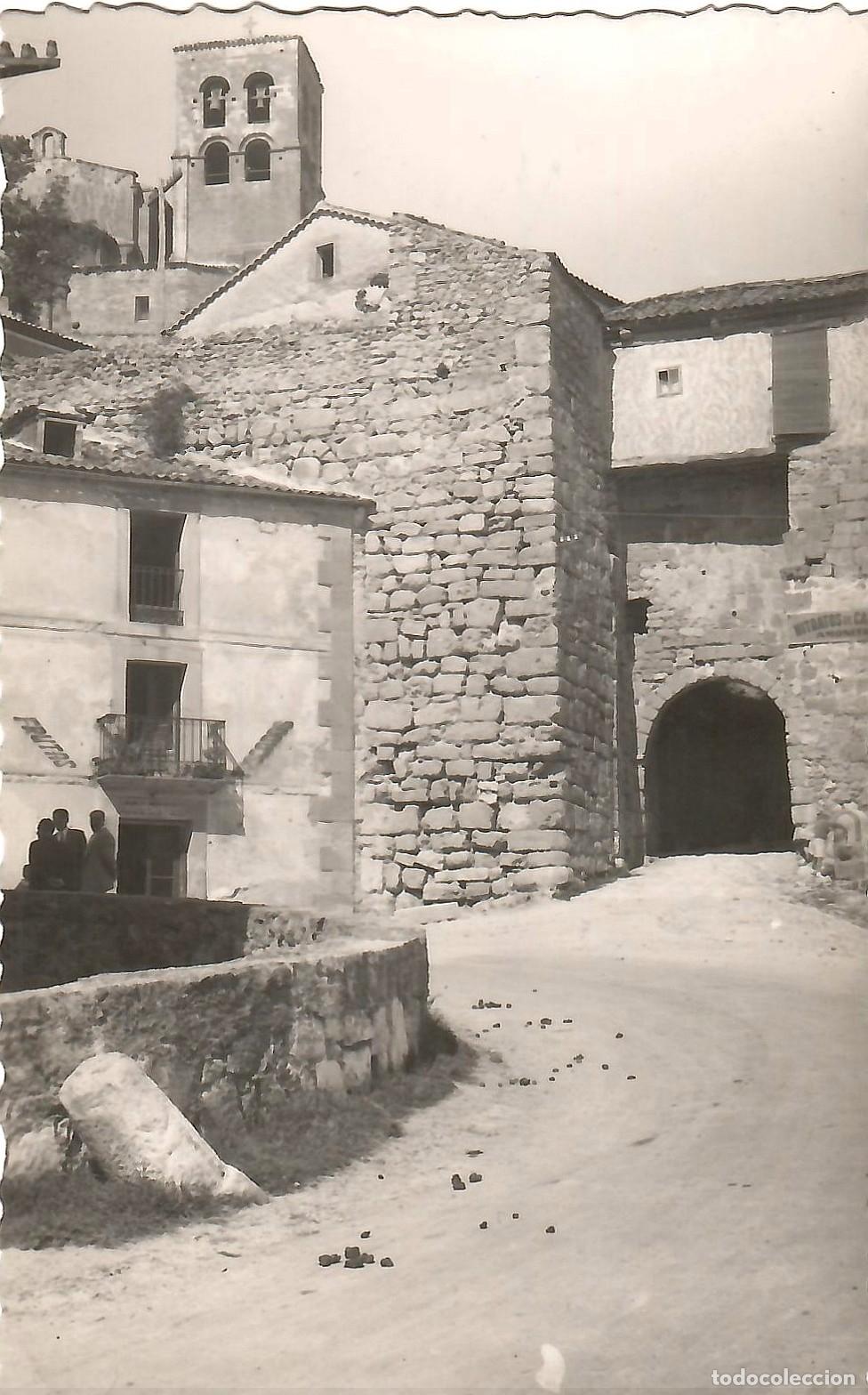 Postales: POSTAL, SEPULVEDA, SEGOVIA MONUMENTA, VISTA MURALLAS Y PUERTA ECCEHOMO, ED. FOTOGRAFICA 9, CIRCULADA
