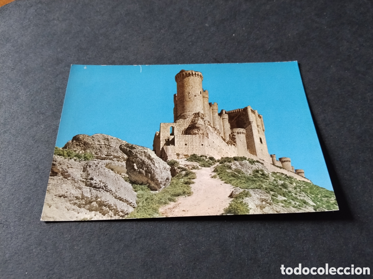 Postales: Postal castillos de Espa&ntilde;a Pe&ntilde;afiel,despegada