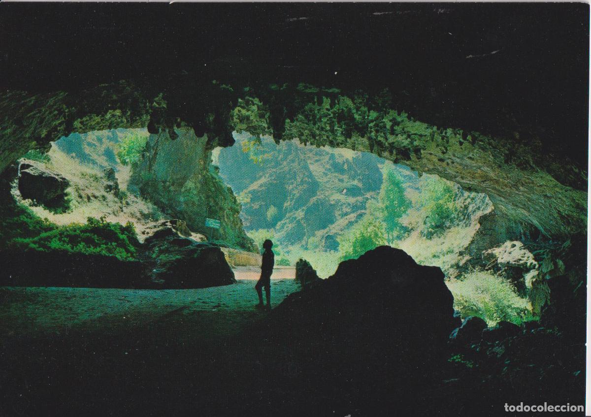 Postales: SALIDA DE LA CUEVA DE VALPORQUERO (LE&Oacute;N) - EXCL. CUEVAS N&ordm;10 - S/C