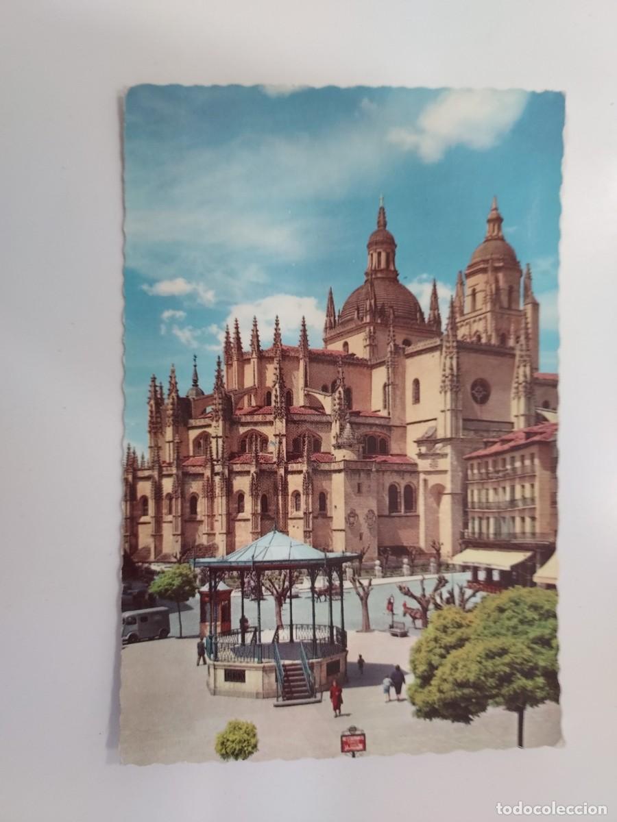Postales: POSTAL SEGOVIA CATEDRAL PLAZA GENERAL FRANCO. 1960. SIN CIRCULAR. GARRABELLA. Templete m&uacute;sica