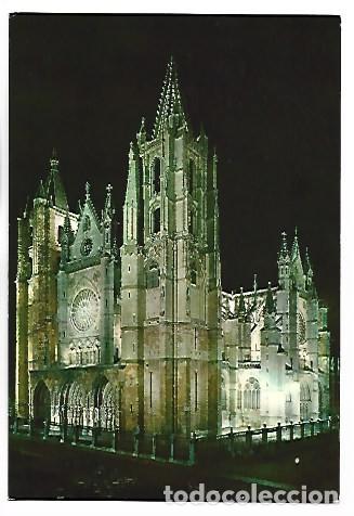 Postales: CATEDRAL ILUMINADA.- LEON