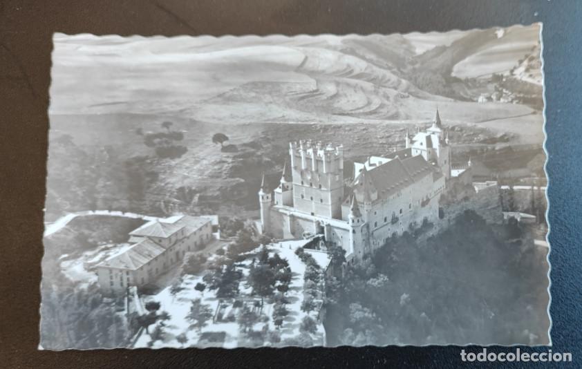 Postales: SEGOVIA, ALCAZAR, AEREA, POSTAL ANTIGUA, 14 X 9 CM APROX.