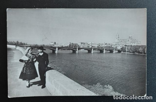 Postales: SALAMANCA, PAREJA TIPICA, RIO TORMES, POSTAL ANTIGUA, 14 X 9 CM APROX.