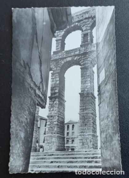 Postales: SEGOVIA, EL ACUEDUCTO VISTO DESDE EL CALLEJON DE GASCOS, POSTAL ANTIGUA