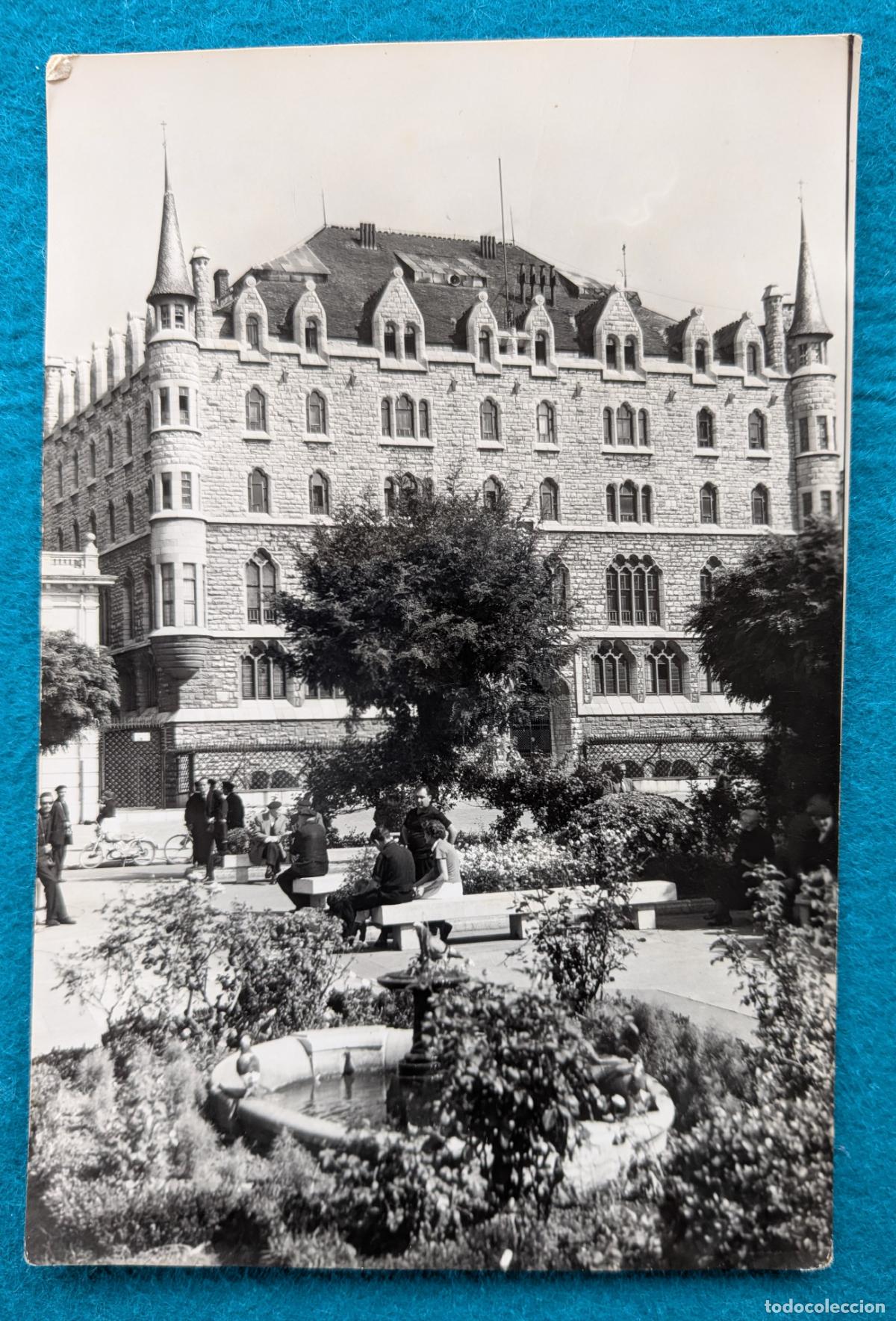 Postales: RW POSTAL LEON CASA DE BOTINES Y PLAZA DE LAS PALOMAS P2015