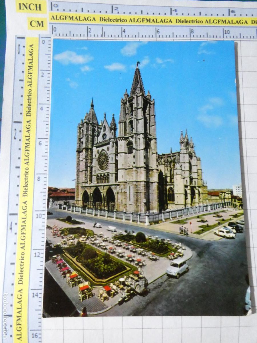 Postales: POSTAL DE LE&Oacute;N. A&Ntilde;O 1966. CATEDRAL SEAT 600. 6528 BEASCOA. 4797