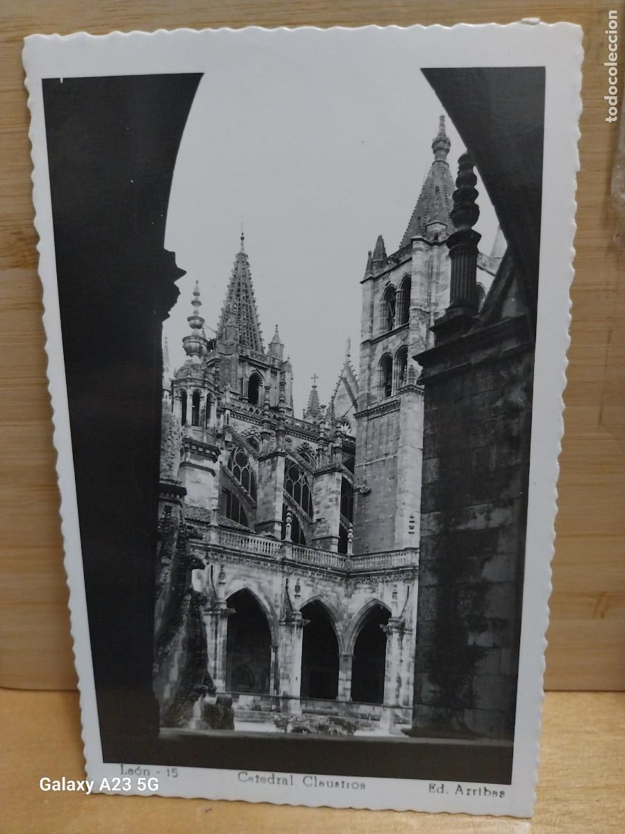 Postales: LEON CATEDRAL CLAUSTROS ED ARRIBAS 15 ESCRITA A&Ntilde;O 1955 BN