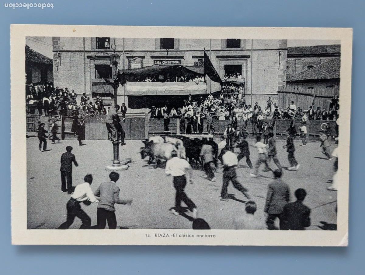 Postales: RARA POSTAL N&deg; 13 SEGOVIA RIAZA EL CLASICO ENCIERRO TOROS ED HELIOGRAFICA ESPA&Ntilde;OLA PERFECTA CONS