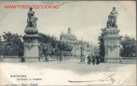 Cartoline: TARJETA POSTAL DE BARCELONA- ENTRADA AL PARQUE