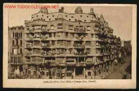 Postales: BARCELONA.- CASA MILA Y CAMPS (ARQ.GAUDI)