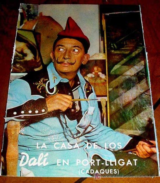 Postais: ANTIGUA POSTAL RETRATO DE DALI FRENTE AL CUADRO, - CADAQUES (COSTA BRAVA) CASA DE LOS DALI EN PORT L