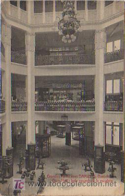 Postais: A.T.V. GRANDES ALMACENES DAMIANS. GRAN HALL. LADO OPUESTO A LA ESCALERA.