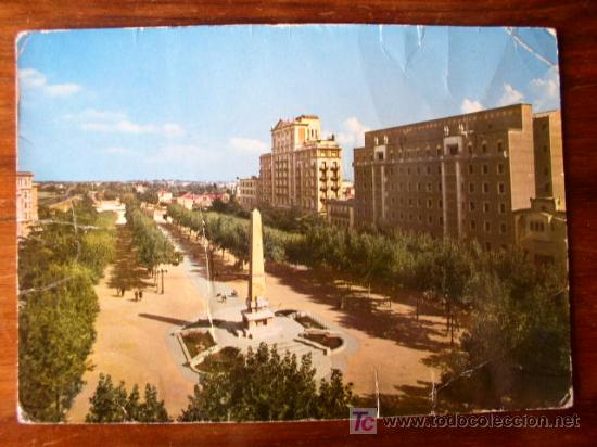 Postales: Reus. Avenida de los M&aacute;rtires. - Foto 1