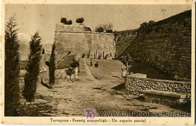 Postales: TARRAGONA,  PASSEIG ARQUEOLOGIC,           P13404 - Foto 1