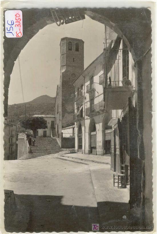 Postales: (PS-3150)POSTAL DE SORT(LLEIDA)-IGLESIA PARROQUIAL Y PLAZA MAYOR