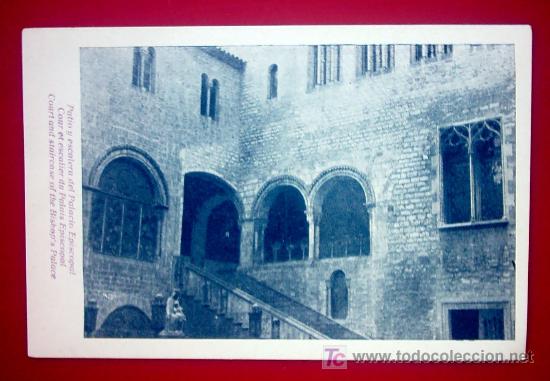 Postales: PATIO Y ESCALERA DEL PALACIO EPISCOPAL, NO TIENE N&ordm; NI TAMPOCO PONE DE DONDE ES