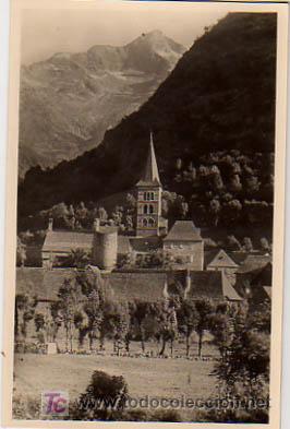 Postales: ARAN. VALL D'ARAN. VALLE DE ARAN. ART&Iacute;ES: IGLESIA Y MONTART&Uacute; D'ARAN AL FONDO. (ZERKOWITZ).