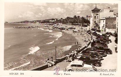 Postales: POSTAL SITGES 104 PLAYA Y PASEO - Foto 1