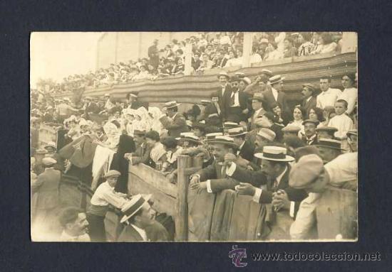 Postales: Foto-Postal de VIC: Pla&ccedil;a de Toros (animada) - Foto 1