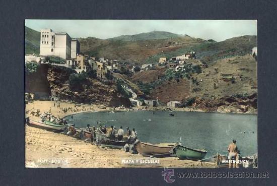 Postales: Postal de PORTBOU: Platja i Escoles (Ed.Martinench num.8)