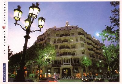 Postales: El Eixample de Barcelona. La Pedrera - Foto 1