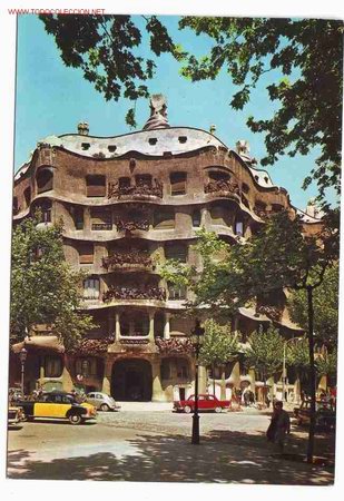 Postales: POSTAL DE LA CASA MIL&Aacute; Y CAMPS(ARQUITECTURA GAUD&Iacute;)-BARCELONA-SIN CIRCULAR