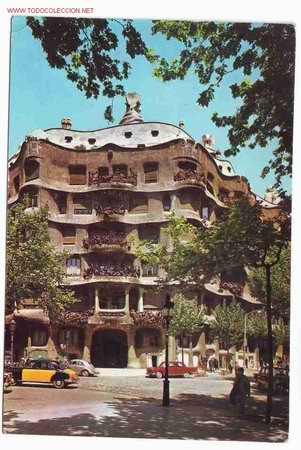 Postales: POSTAL DE LA CASA MIL&Aacute; Y CAMPS(ARQUITECTURA GAUD&Iacute;)-BARCELONA-CIRCULADA