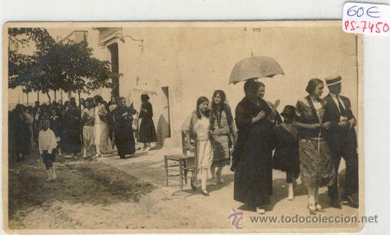 Postcards: (PS-7450)POSTAL FOTOGRAFICA DE SALOU(TARRAGONA)-SALIDA IGLESIA PARROQUIAL