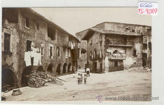 Postkarten: (PS-9089)POSTAL FOTOGRAFICA DE SANTA PAU-PLAZA MAYOR