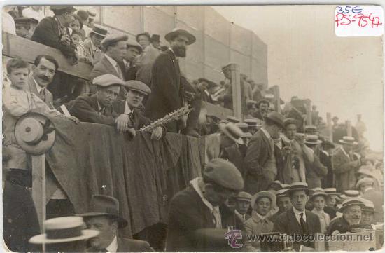 Postcards: (PS-9547)POSTAL FOTOGRAFICA DE VICH-PLAZA DE TOROS