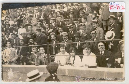 Postkarten: (PS-9546)POSTAL FOTOGRAFICA DE VICH-PLAZA DE TOROS