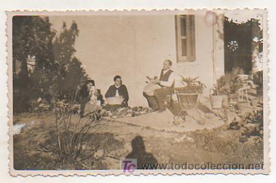 Postcards: CARDEDEU. LIMPIANDO MAZORCAS. POSTAL FOTOGR&Aacute;FICA.