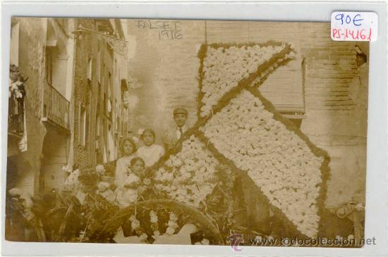 Postkarten: (PS-14161)POSTAL FOTOGRAFICA DE FALSET(TARRAGONA)-BATALLA DE FLORS A&Ntilde;O 1916