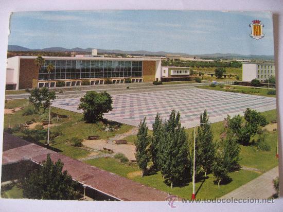 Postales: POSTAL CIRCULADA DE COSTA DORADA,UNIVERSIDAD LABORAL,TARRAGONA.JARDINES,COMEDOR Y PATIO DE HONOR.